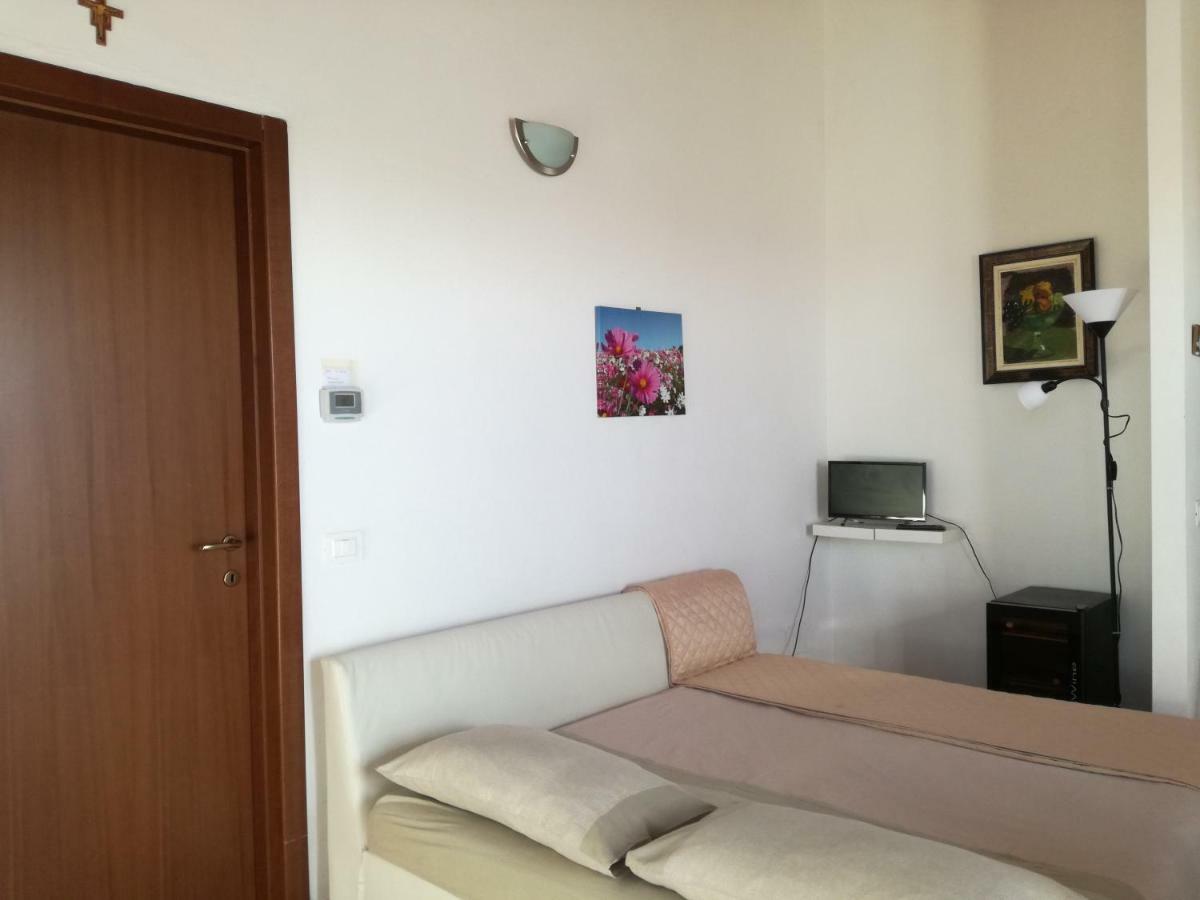 Finestra Della Val D'Orcia Apartment Contignano ภายนอก รูปภาพ